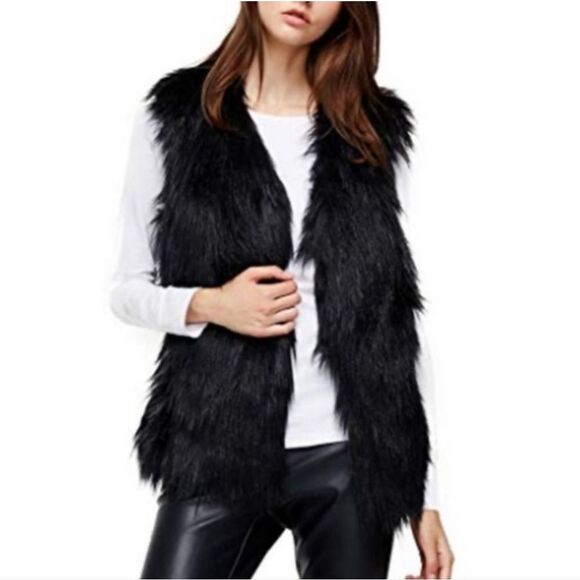 Calvin Klein Jackets & Blazers - Calvin Klin boho chic black faux fur and knit vest sz medium